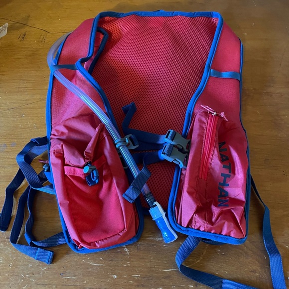 NATHAN unisex QuickStart 2.0 Hydration Pack 4 liter - Picture 2 of 7